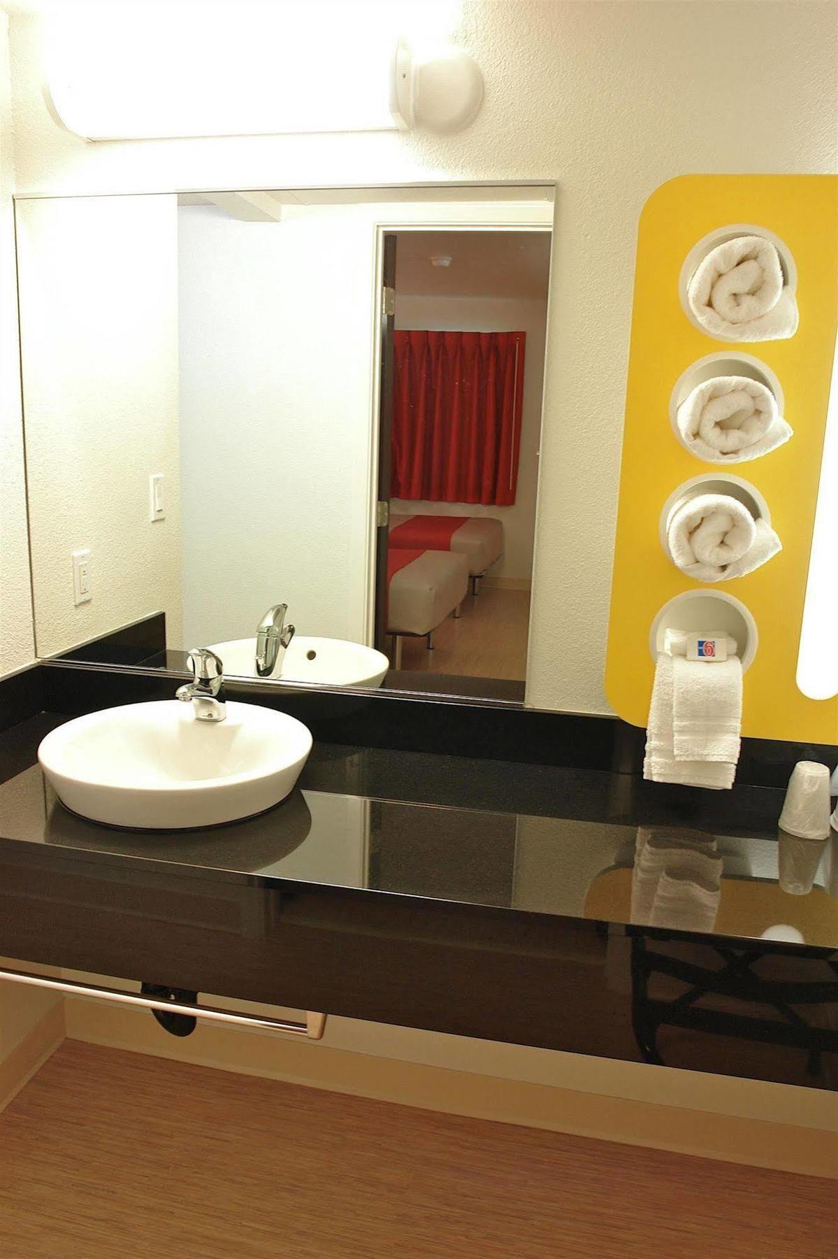 Park Inn By Radisson, Santa Rosa South المظهر الخارجي الصورة