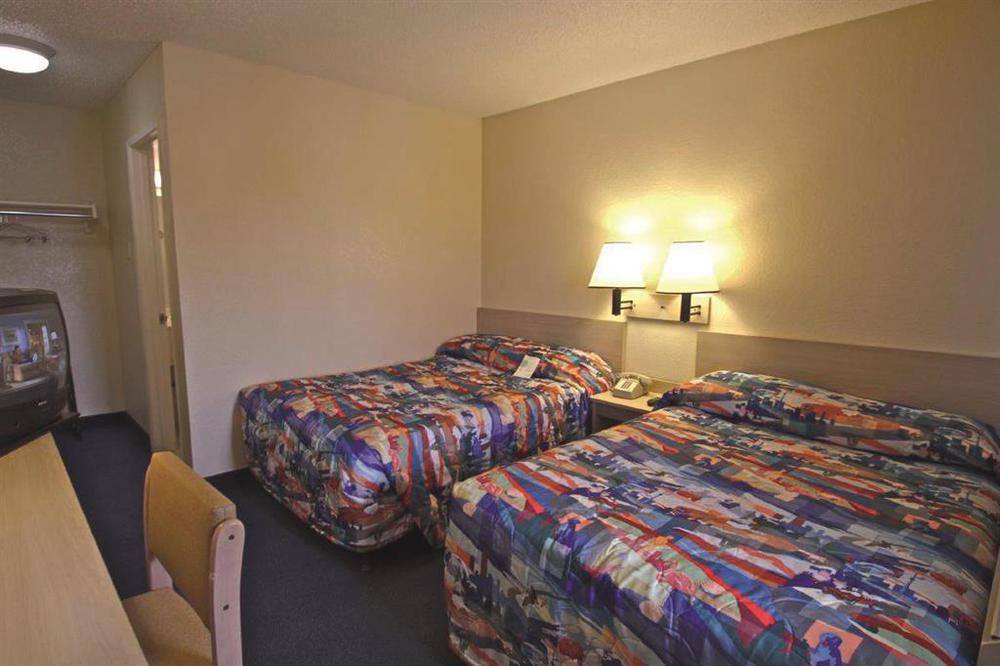 Park Inn By Radisson, Santa Rosa South الغرفة الصورة